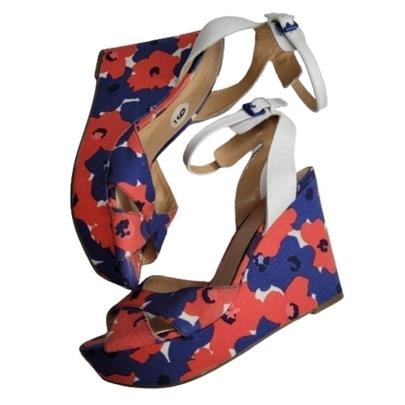 Tommy Hilfiger Floral Red, White & Blue Wedge Heels - Picture 1 of 14